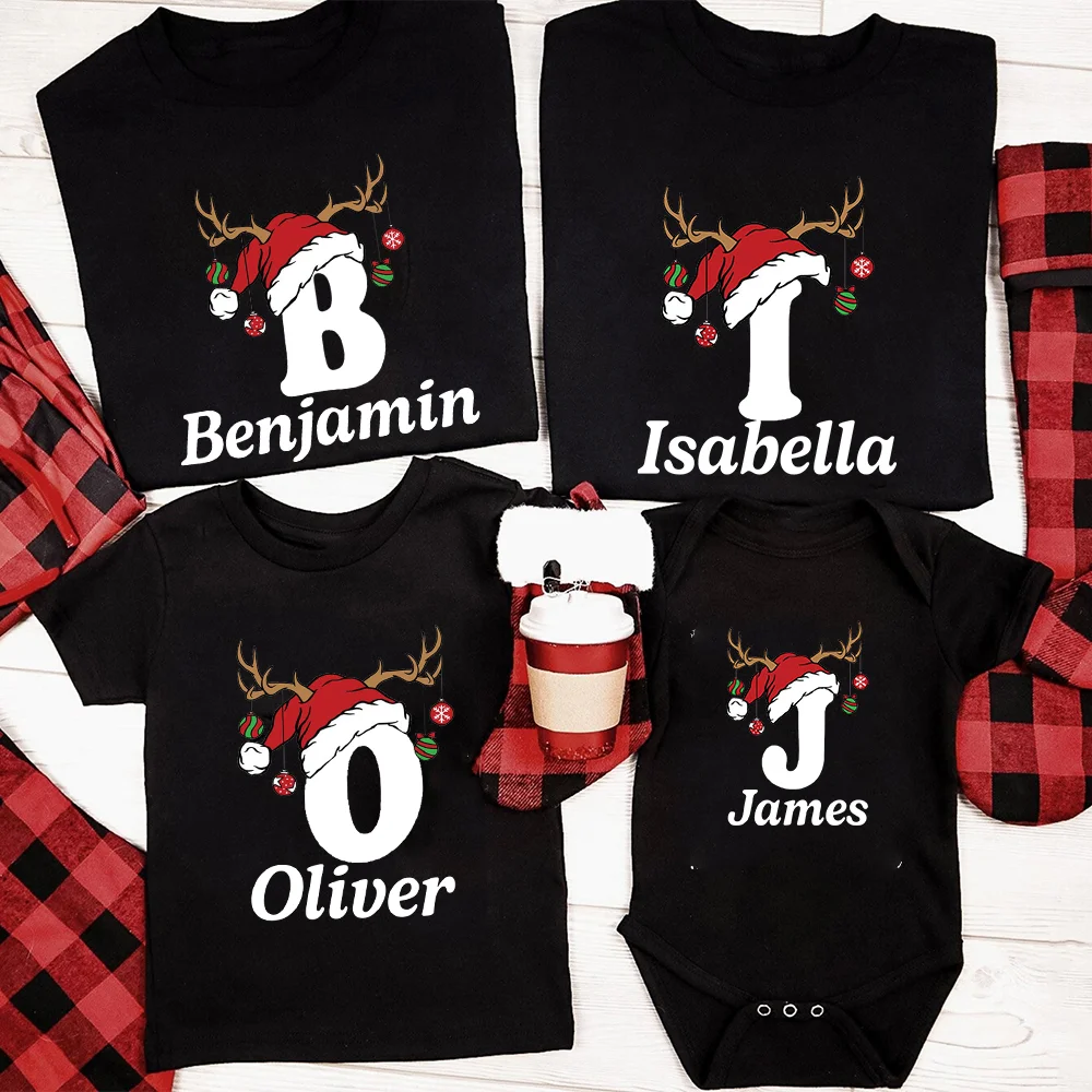 thumbnail image 2 of Camiseta personalizada de Navidad con nombre y iniciales para la familia, camisetas para papá, mamá, hermana, hermano, camisetas, monos para bebé, 2 of 5