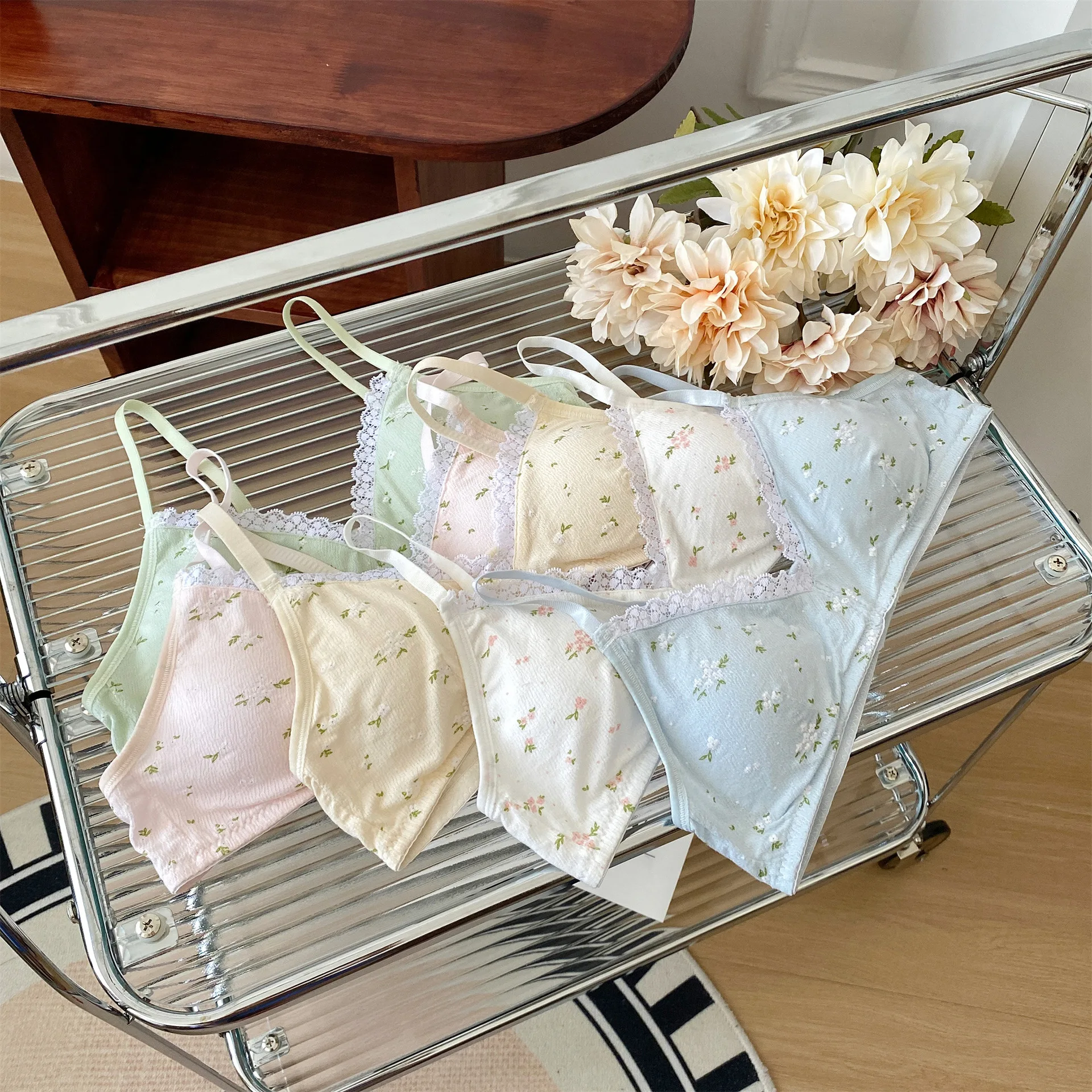 Women's Wireless Underwear Floral Print Thin Breathable Student Bra Gathered Bralette Girl Comfortable Invisible Brassiere 2023
