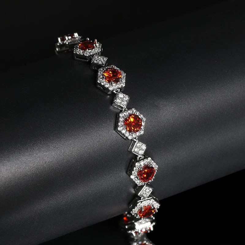 2023 New Fashion Luxurious Women Bracelet Cubic Zirconia Geometric Ellipse Bracelet for Banquet Wedding Accessories Gifts