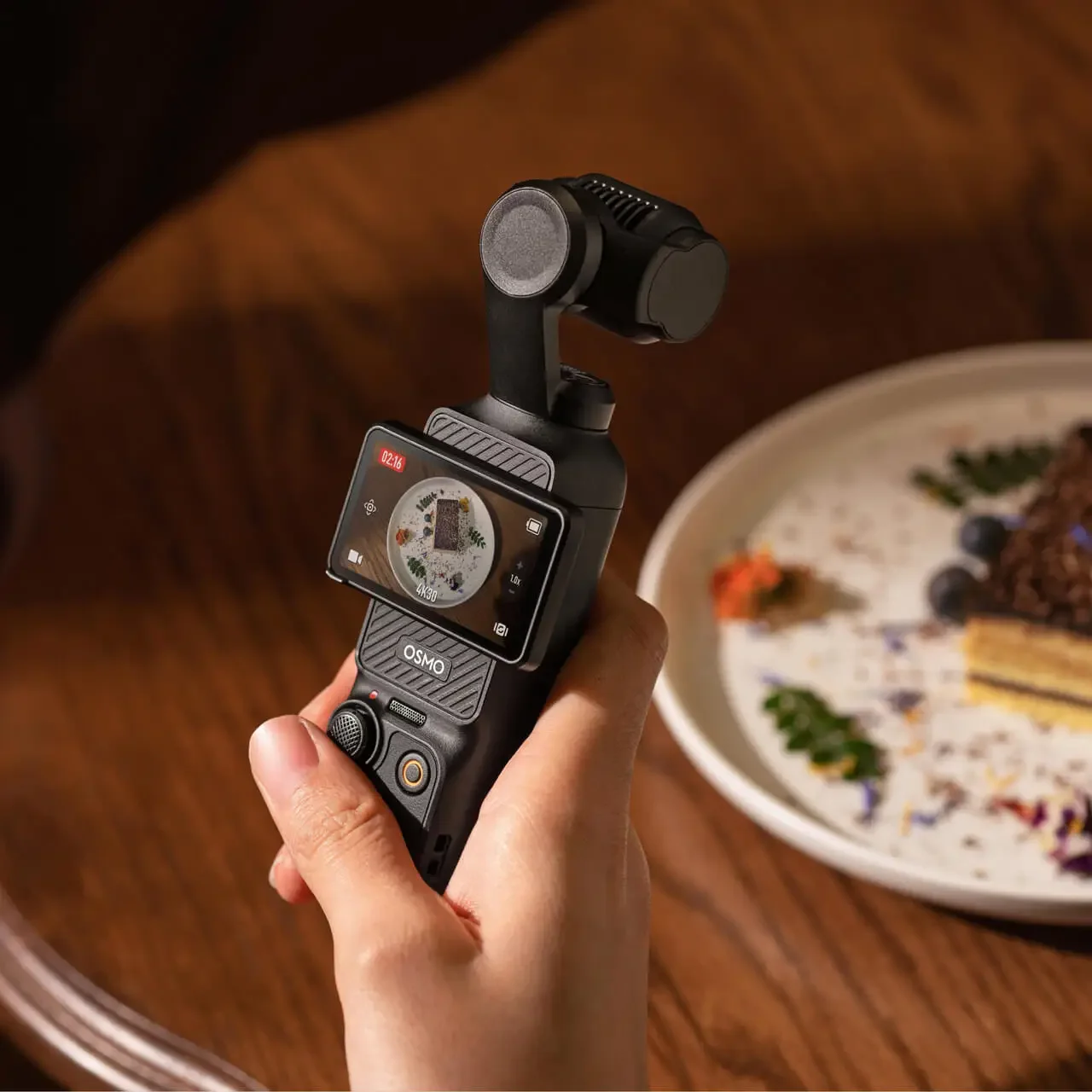 DJI Osmo Pocket 3 Pocket-Sized Vlogging Camera 1-Inch CMOS &4K 