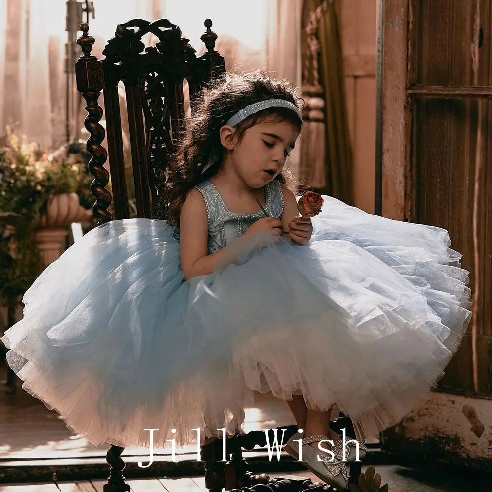 Рисунок 4 - Элегантное голубое мини-платье Jill Wish