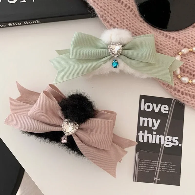 Trendy Bow Knot Plush Hair Claw Clip Heart Rhinestone 2023 Korean Autumn Winter Princess Grab Hairpin Hair Accessories for Women fashion red flocked flowers rhinestone butterfly hairpin ponytail hair claw alloys grab clip woman hair accessories gifts