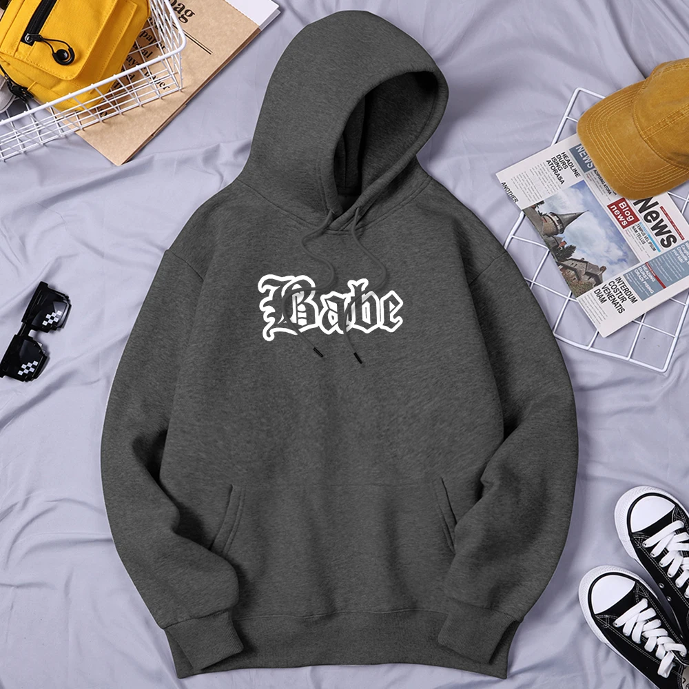 

Hollow Font Design Babe Print Man Hooded Fashion Quality Clothing Vintage Oversized Streetwears Sports Comfortable Man Clothes
