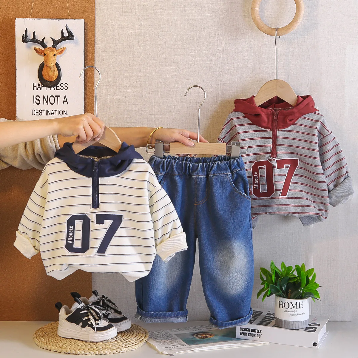 남자아이 옷 2026 봄 신상  남아 2종 세트 1-5세 스트라이프 후드 후디와 데님 청바지 키즈 캐주얼 트렌디 의상
