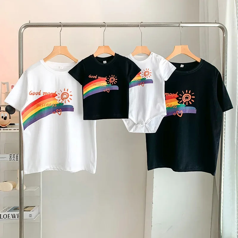 

2023 Summer Parent Child Cotton T Shirt for Whole Family Women T-shirts with Mom and Daughter Dad and Son Baby Matching Clothes