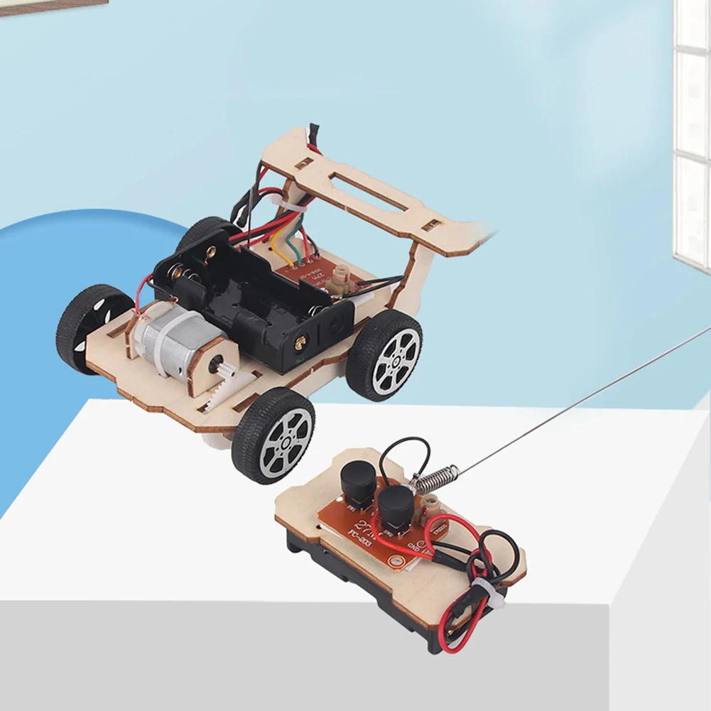 Pneus de Voiture RC 1/10 - Lot de 4 - Caoutchouc - Moucheté, Marron, Blanc, Rouge