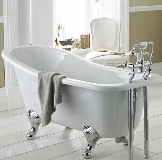 European Style Large Nordic Spa Integrated Seamless Massage Function Freestanding Hotels Crescent-Shaped Acrylic Bath Bathroom