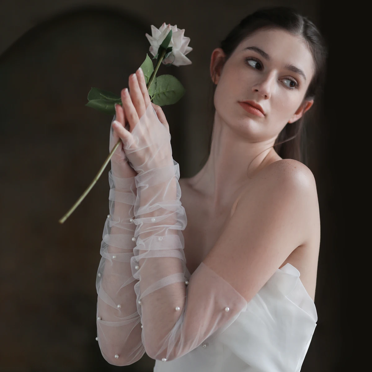 Wedding Dress Gloves WG052 Wedding Fingerless White/Black Gloves Long Tulle Pearls Brides Bridesmaid Sleevelet Women Pageant Prom Handschuh