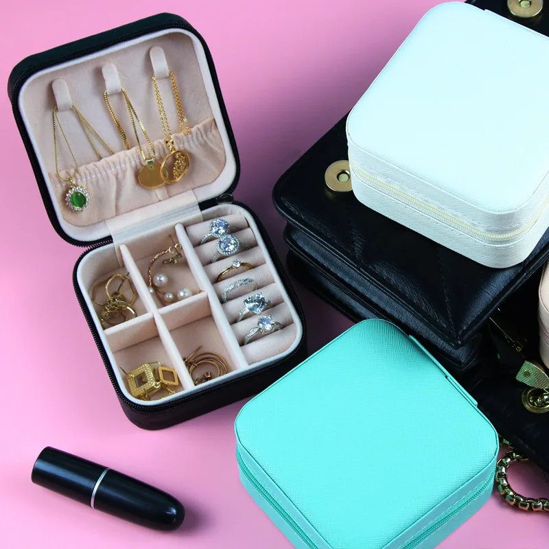 

Earring jewelry storage box Necklace jewelry velvet compartment dust-proof portable storage zipper travel jewelry box.