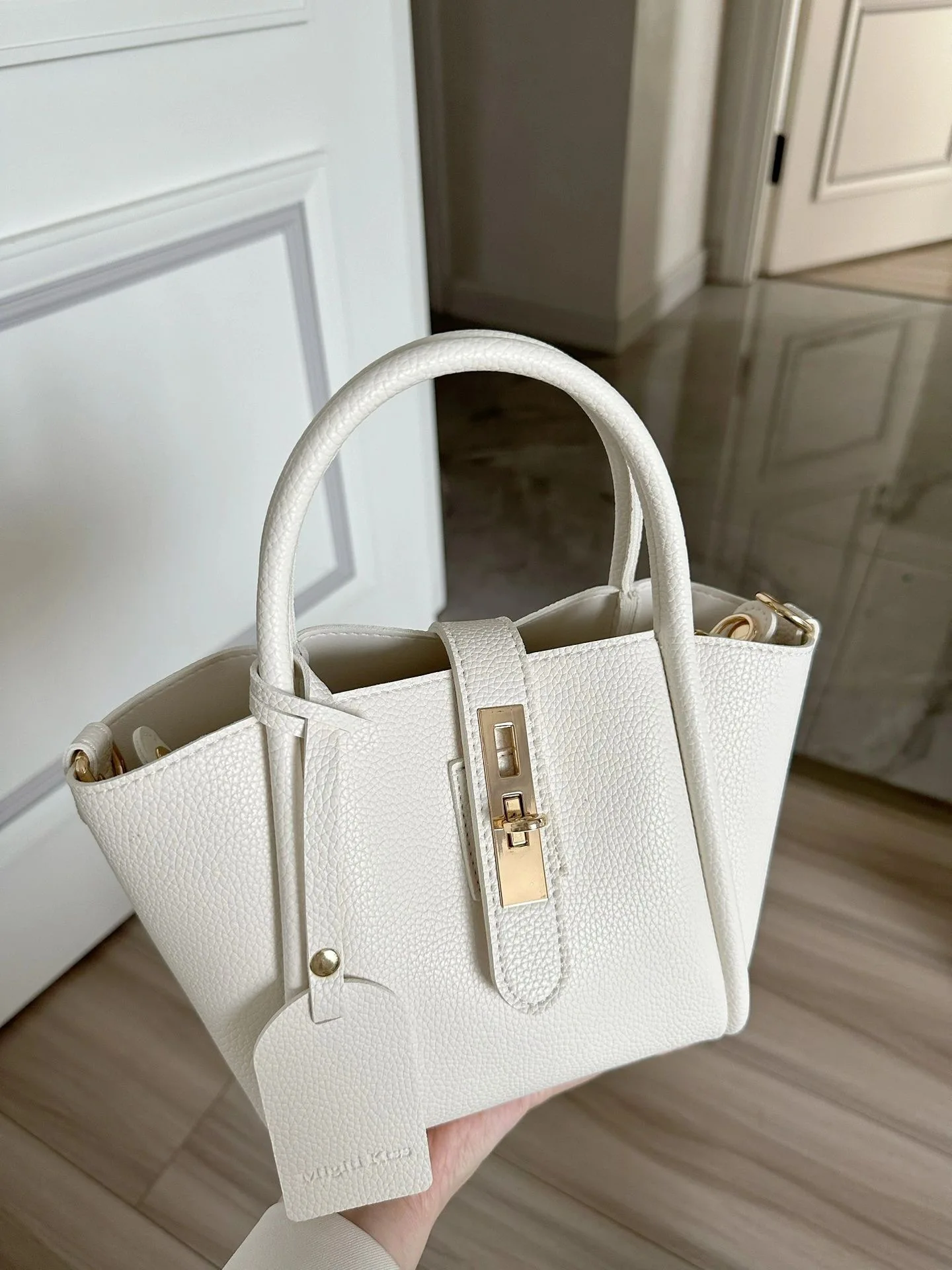 Soft Leather Vintage Shoulder Bag for Women Fashion Large Capacity Composite Bag with a Small Purse Crossbody Top Handle Bag