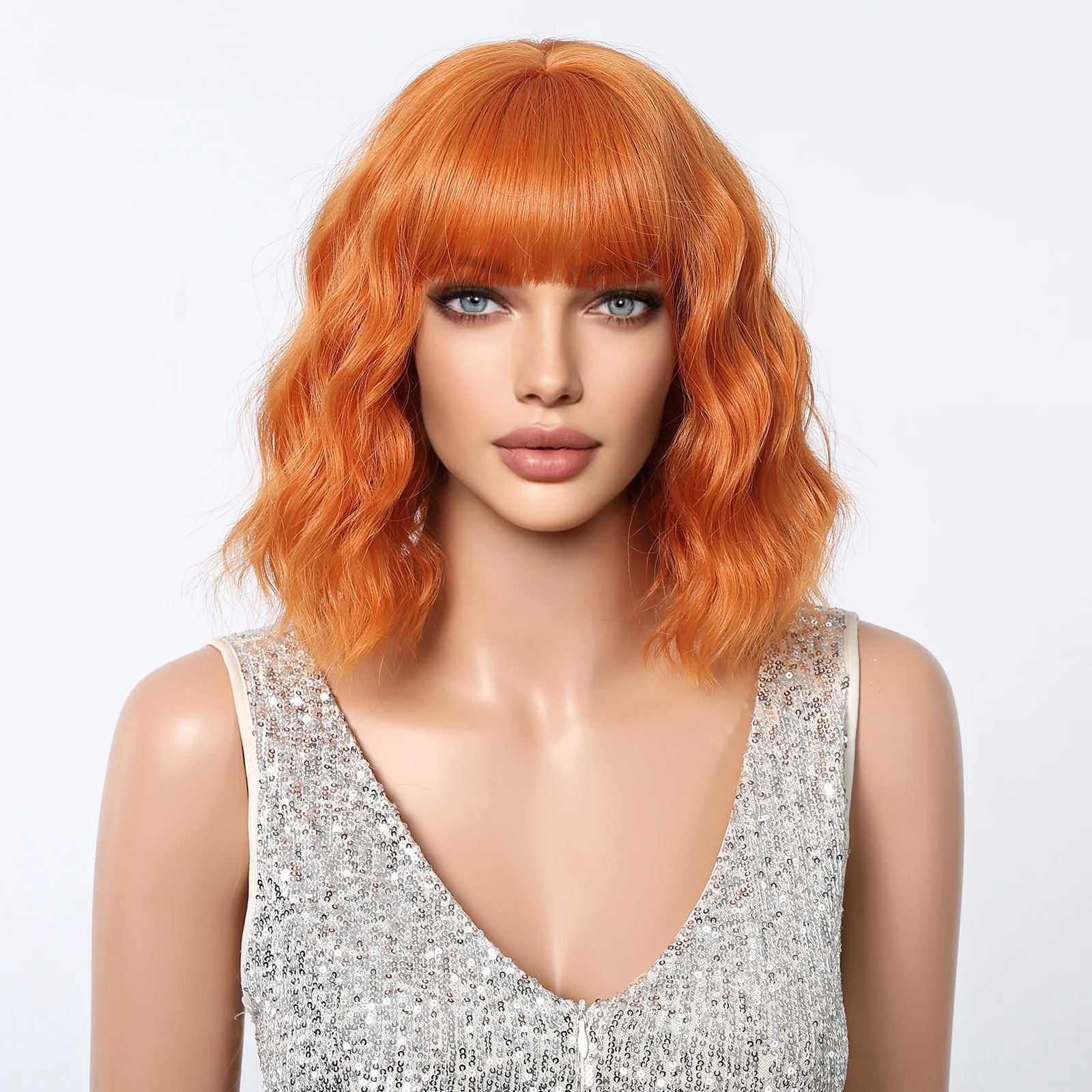 Parrucche corte ondulate morbide con frangia Cosplay Zenzero Arancione Parrucche sintetiche colorate per capelli da donna per feste Fibra ad alta temperatura_voghion.com