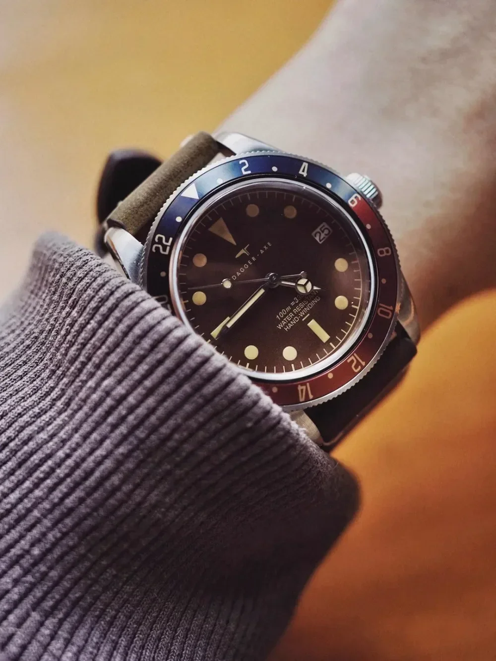 DAGGER-AXE Diving Watch 200M Waterproof Retro Sapphire Pot Cover Bubble Mirror C3 Super Luminous Watch NH35 Men Automatic