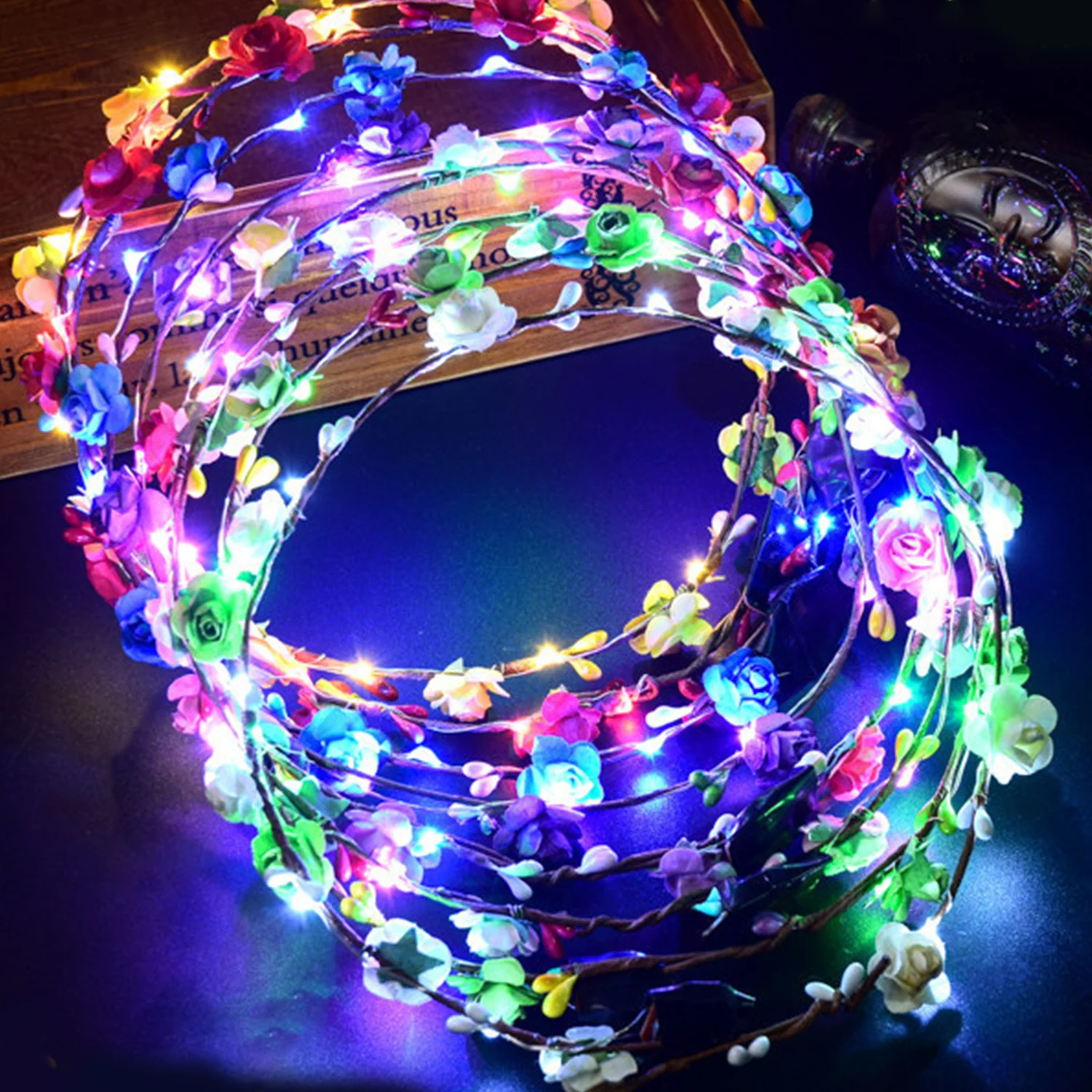 

1PCS Flower Wreath Luminous 10-LED Headpiece Garland Crown Flower Headband Glowing Wreath For Wedding Party Christmas Garlands