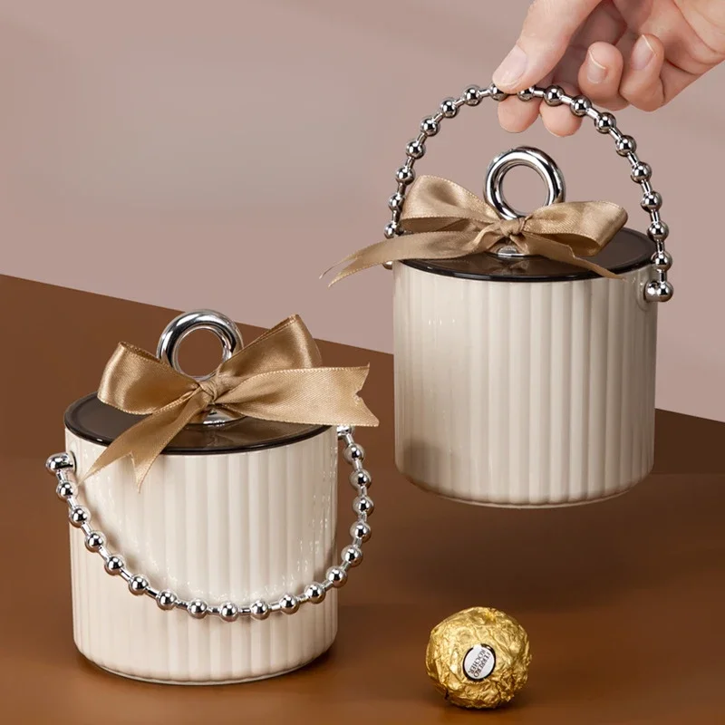 piatto di frutta di lusso leggero, tavolino da salotto