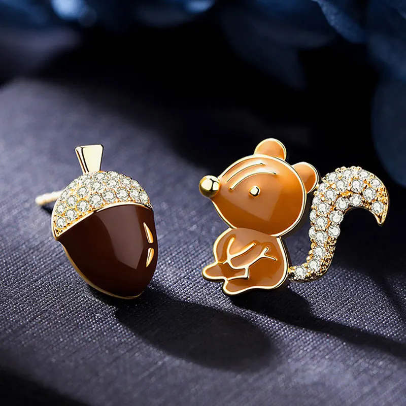 

Creative and Fun Squirrels and Pinecones Personality Asymmetric Earrings jewelry