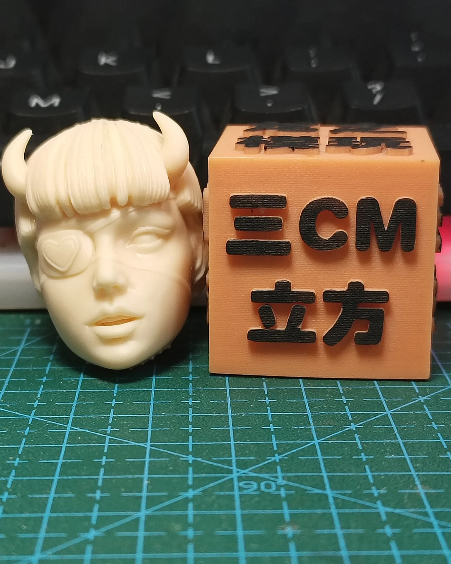 

Unpainted Genie Demon Girl Head Carved 1/6 Scale Female Head Model Toys DIY 12'' Action Figure