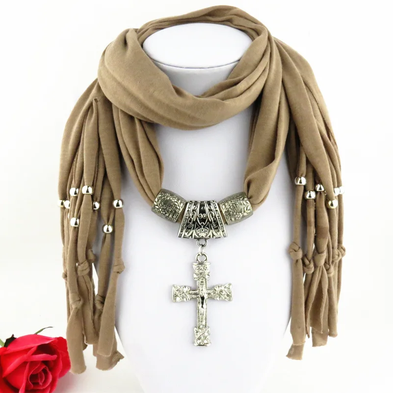 Großhandel Damen Fransen Schal Polyester mit Kreuz Charm Yiwu Export Modeaccessoires Schal – Detail 14