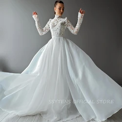 Vintage White Wedding Dresses Lace Appliques High Neck Long Sleeves Wedding Gown Sexy Israel Princess A Line Queen Bride Dress