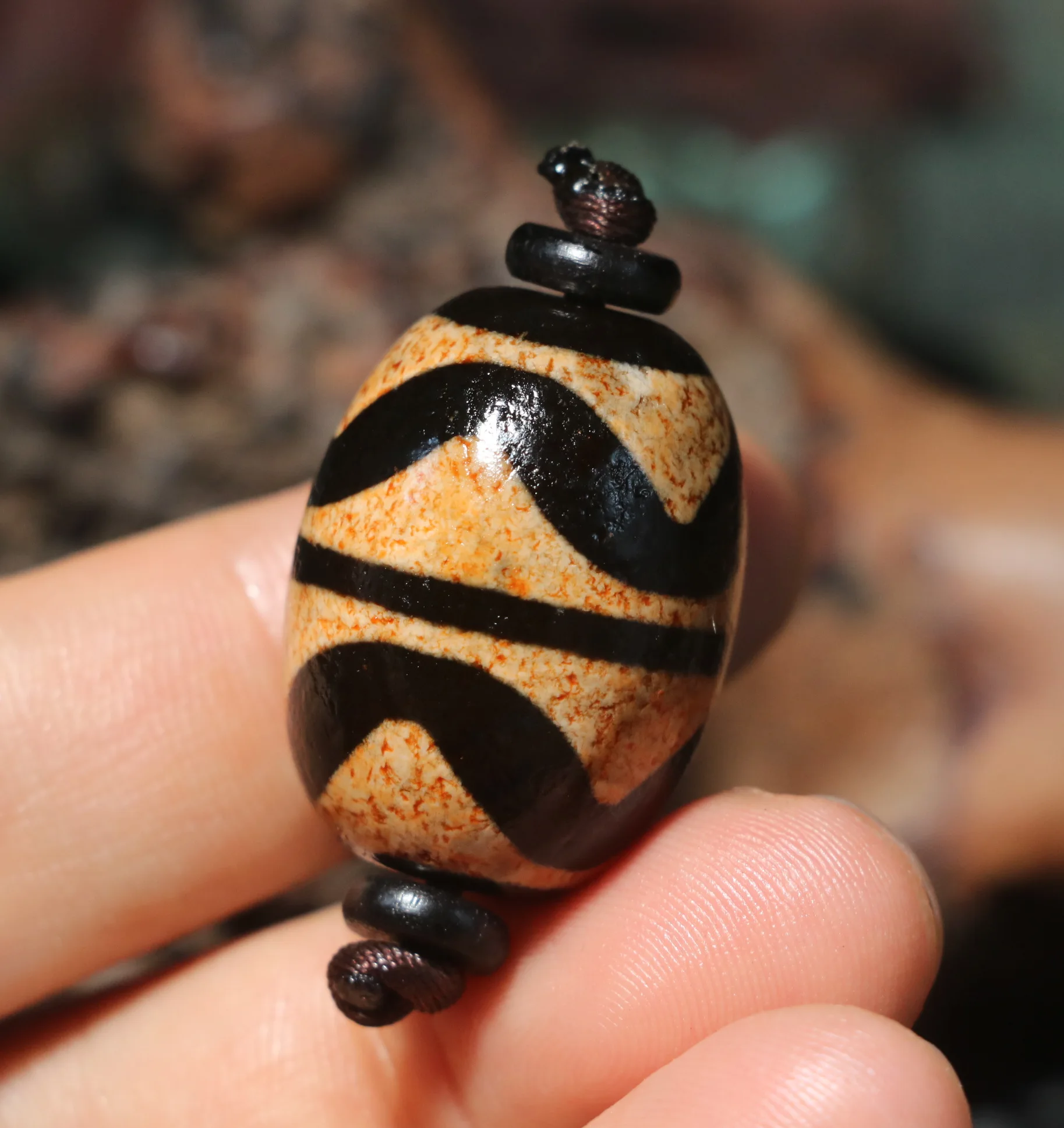

Treasure Magic Power Tibetan Old Agate Double Tiger Tooth Symbol dZi Bead Big Daluo Pendant Timestown RPL22120A76