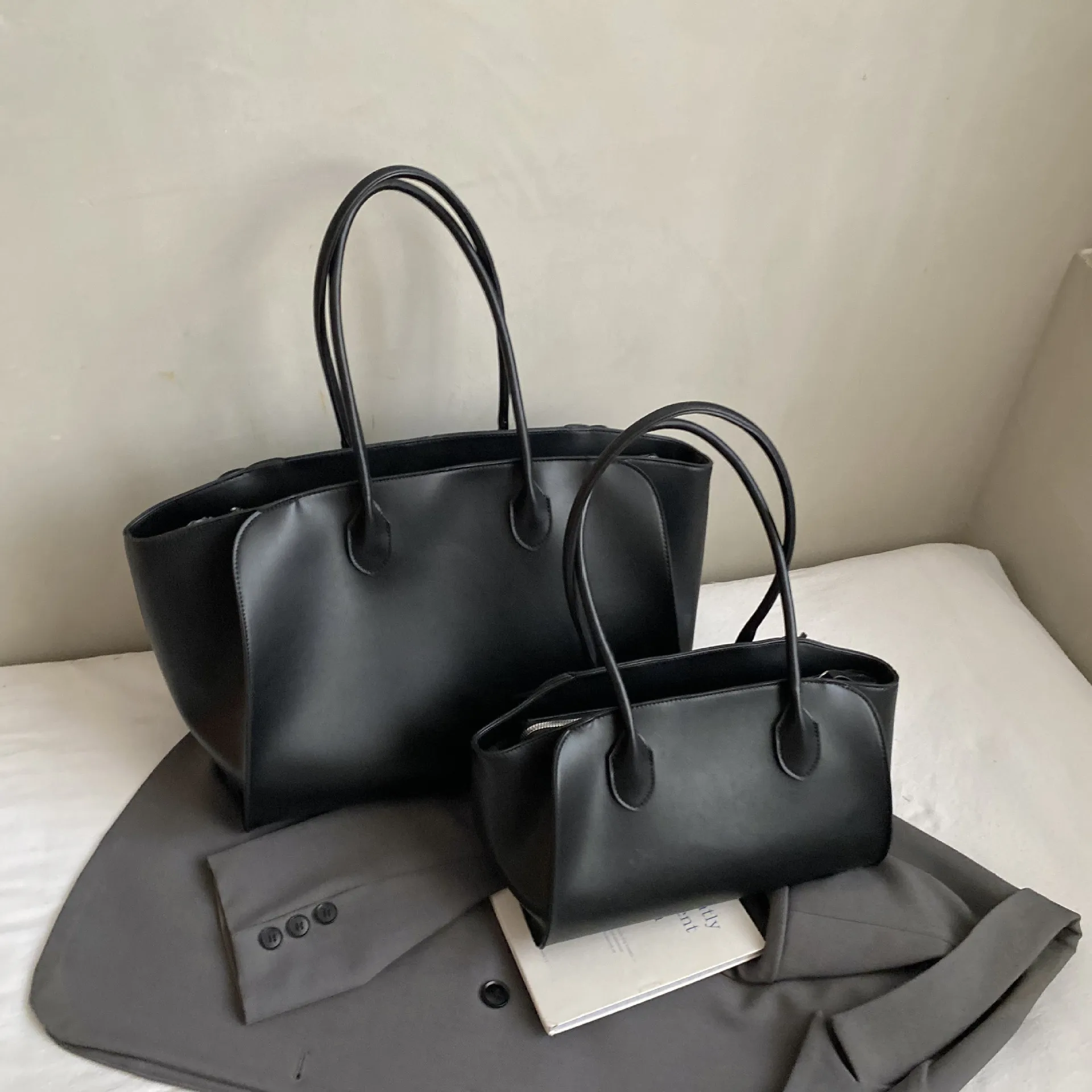 Luxury Women's Large Tote Bag Genuine Leather Shoulder Bags 2025 Female Retro Handbags High Quality Ladies Messenger Bag Black