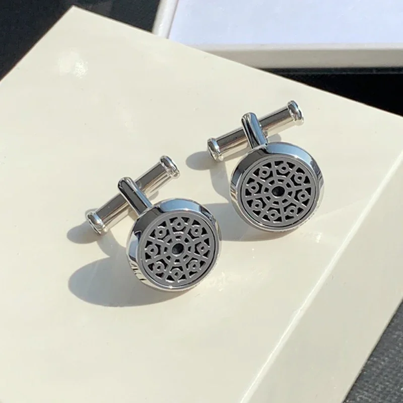 Cuff Links MB Round Designer 1:1 Leopard Print On Manhole Cover Black Man Shirt Cufflinks Classic Buttons With Box Set