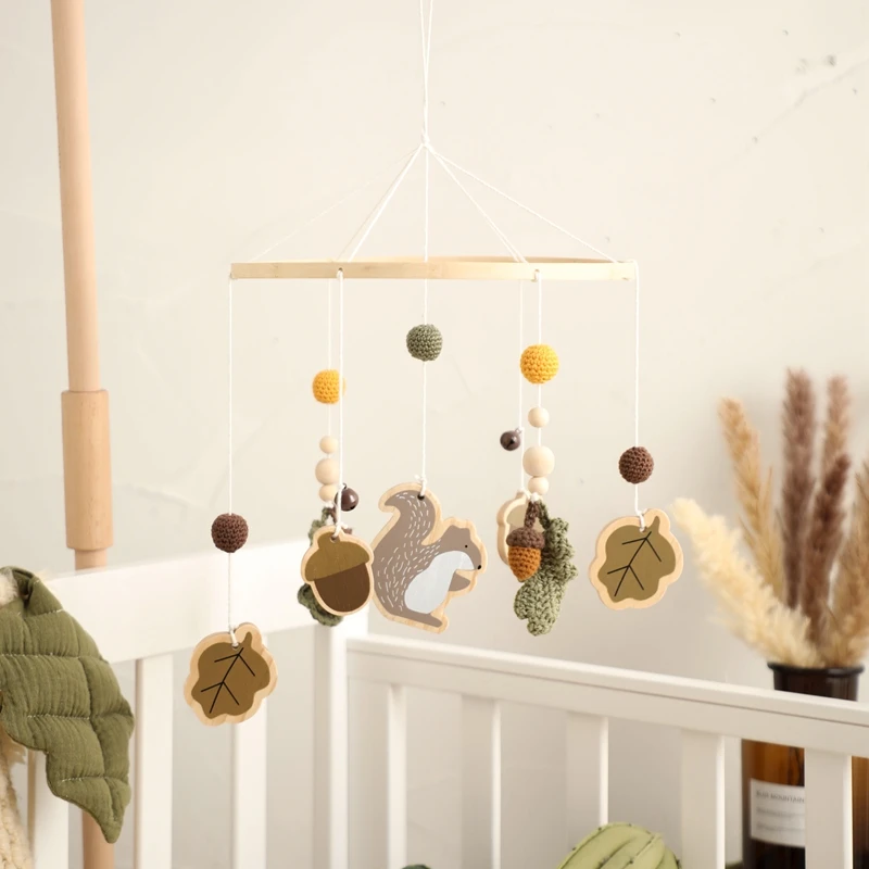 

1pc Crochet Pine Nuts Bed Rattle Baby Toys 0 12 Months Newborn Rattle Hand Crochet Beads Carousel for Cots Kids Musical Toy Gift