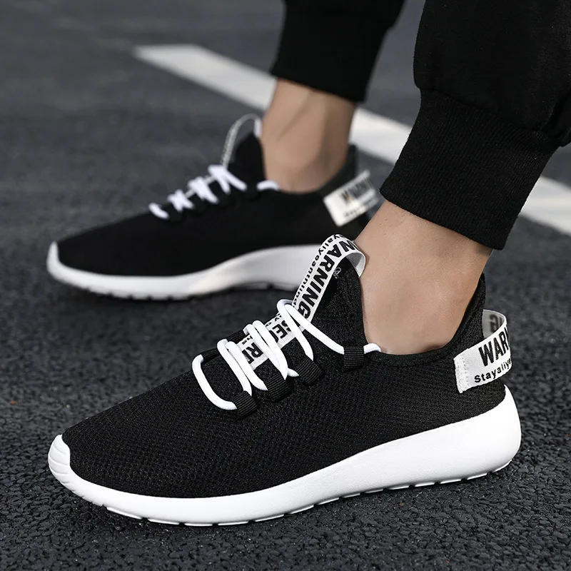 New 2022 Men Running Shoes Breathable Outdoor Sports unisex Lightweight Sneakers for Women Comfortable Athletic Training 38-47