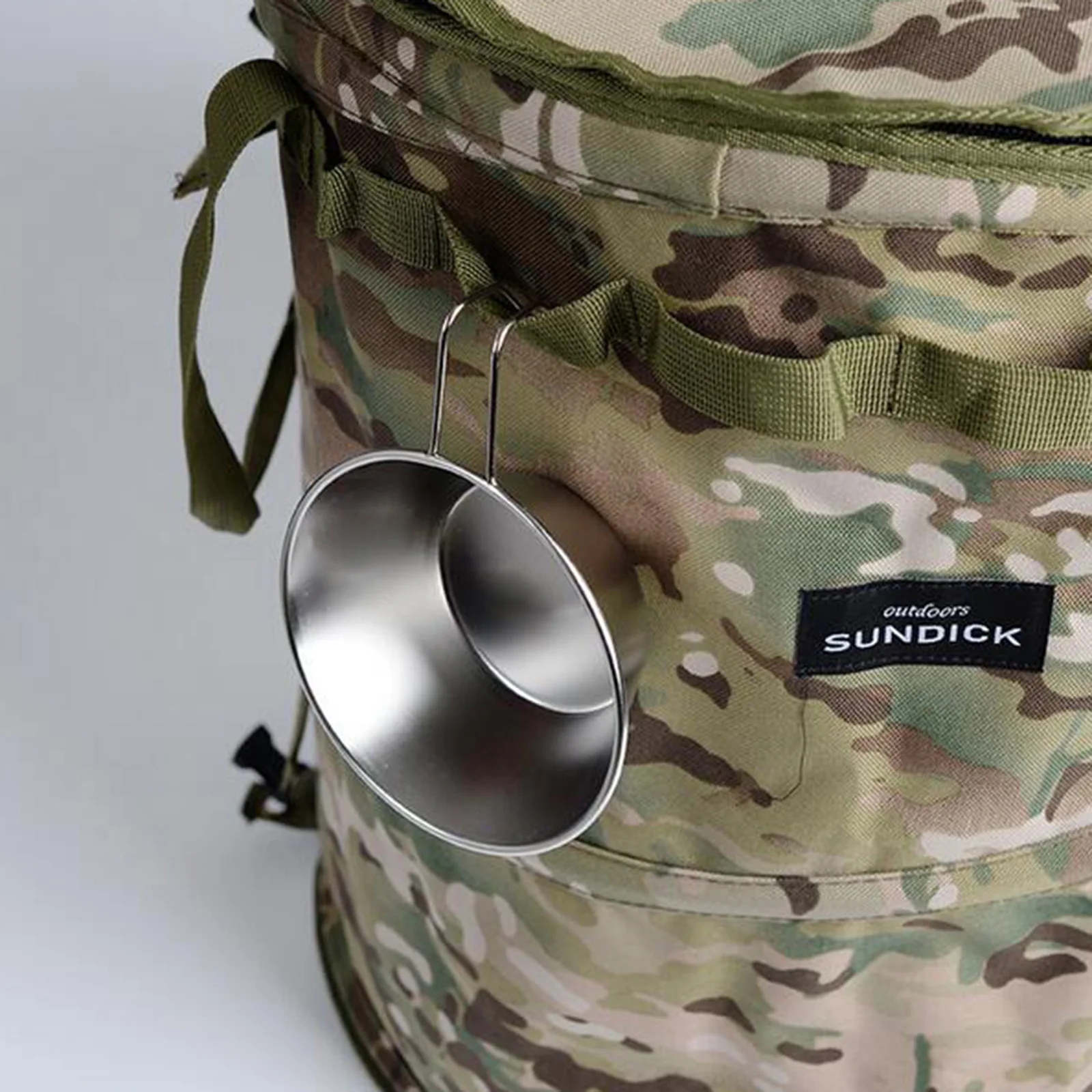 Camping Trash Can Folding Portable with Zippered Lid Reusable Dirty Clothes Basket Recycle Bin for Camping Recycling Picnic