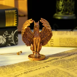 Mythological Griffin Resin Figurine - Elegant Desktop Ornament & Gift Decor (Golden)