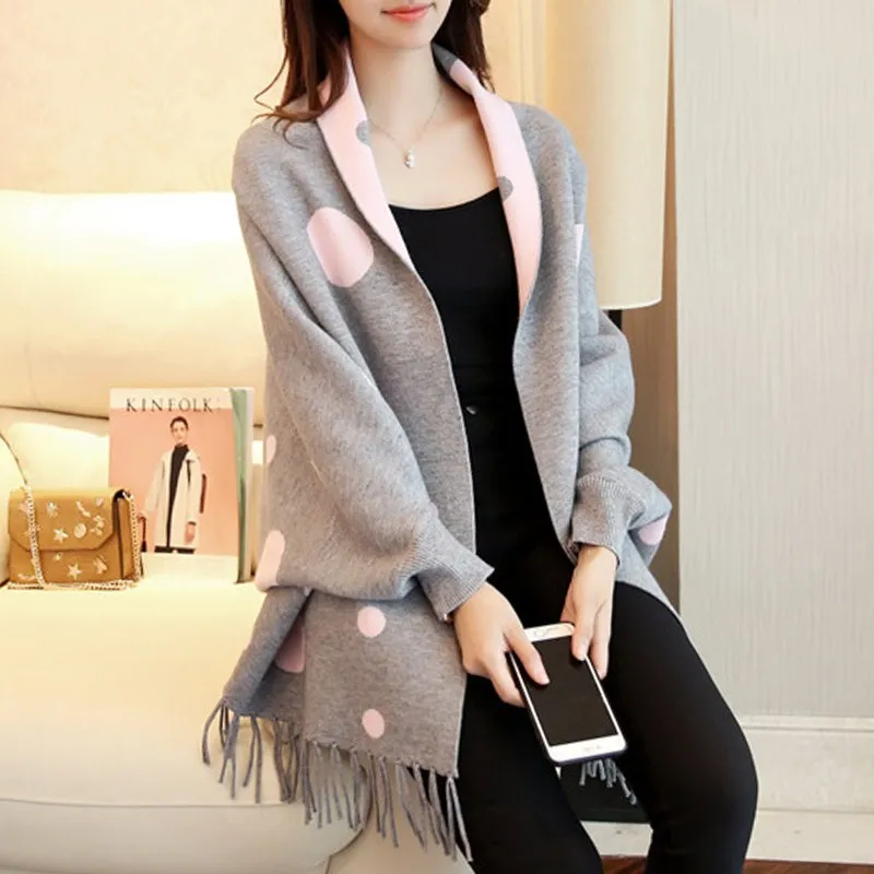 

Autumn Winter New Tassel Jacquard Cape Women Knitting Imitation Wool Cardigan Coat Sleeved Poncho Lady Capes Gray Cloaks