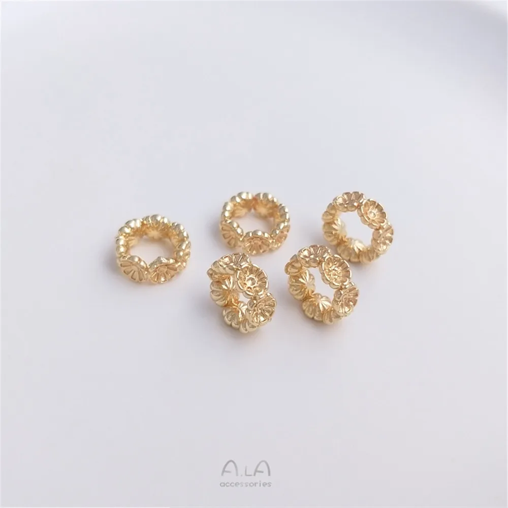 Рисунок 5 - Маленькое кольцо с цветком