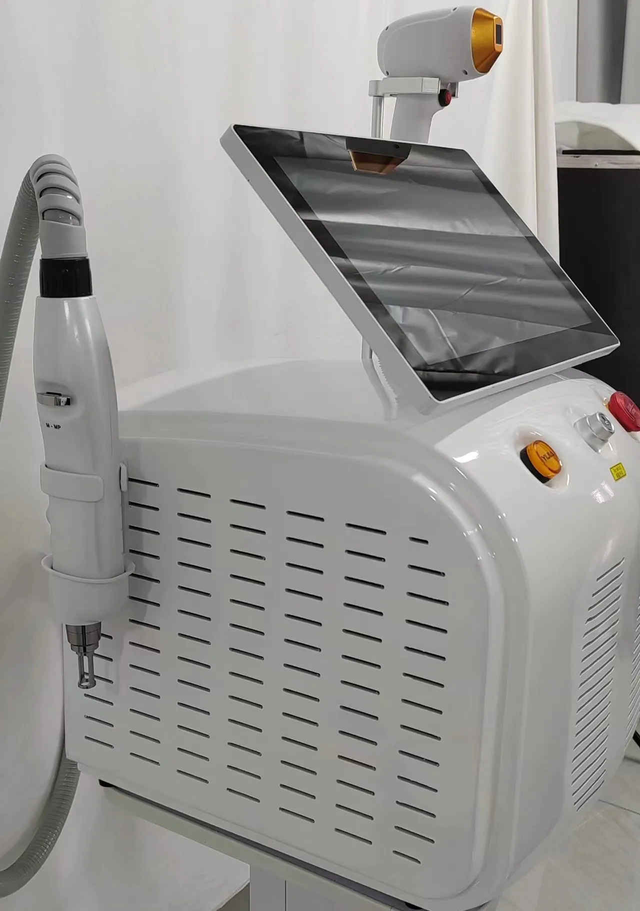 4000W