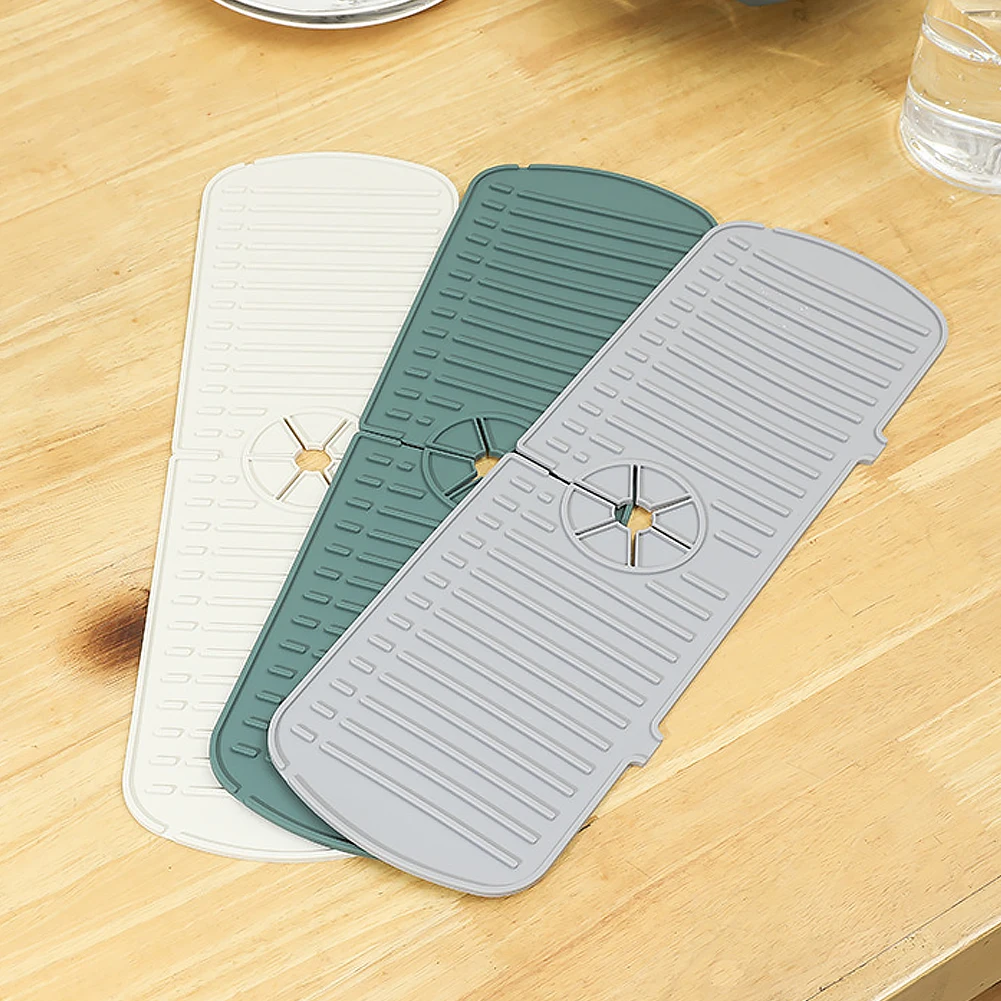 Kitchen Silicone Faucet Mat Anti-Splash Faucet Water Catcher Mat Anti-Slip Sink Splash Guard Water Draining Pad Bathroom Gadgets