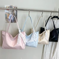 Nouveau sac fourre-tout de style coréen pour femme, couleur unie, grande capacité, en PU rétro, sac à bandoulière pour le quotidien, sac à main élégant et décontracté à porter sous le bras 4