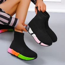 2022 marca unisex meias sapatos respirável de alta qualidade sapatos femininos apartamentos moda tênis de tecido elástico casual deslizamento-on senhoras sapatos