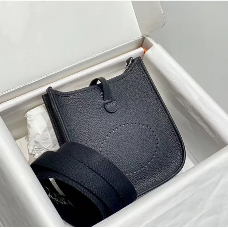 حقيبة كتف كاجوال بلون واحد مربعة الشكل على شكل خبز...