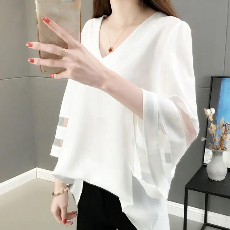 여성용 캐주얼 할로우 아웃 화이트 쉬폰 셔츠, 한국판 플레어 슬리브, 루즈한 오버사이즈 배를 덮는 상의, 여름 신상