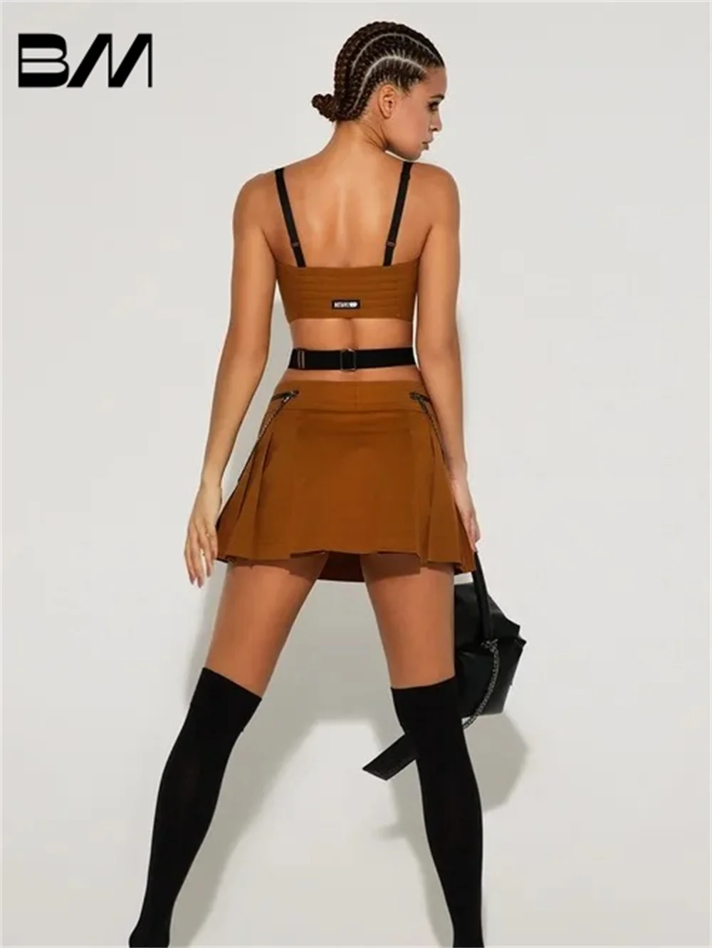 Рисунок 5 - Модный женский костюм из 3 предметов 2024