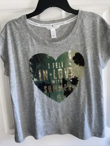 Maglietta Da Donna Victoria S Secret Cotton Grey Love Summer Size Medium Fit L Nwt Maniche Lunghe O Corte