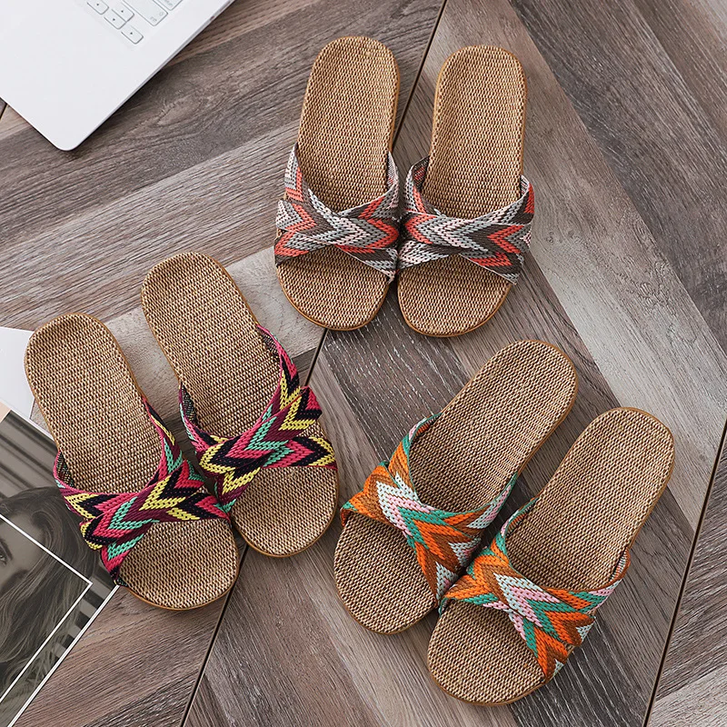 Шлепанцы Comemore женские для дома, повседневные сланцы, блестящие сандалии, разноцветная искусственная кожа, летняя обувь для дома, 2024