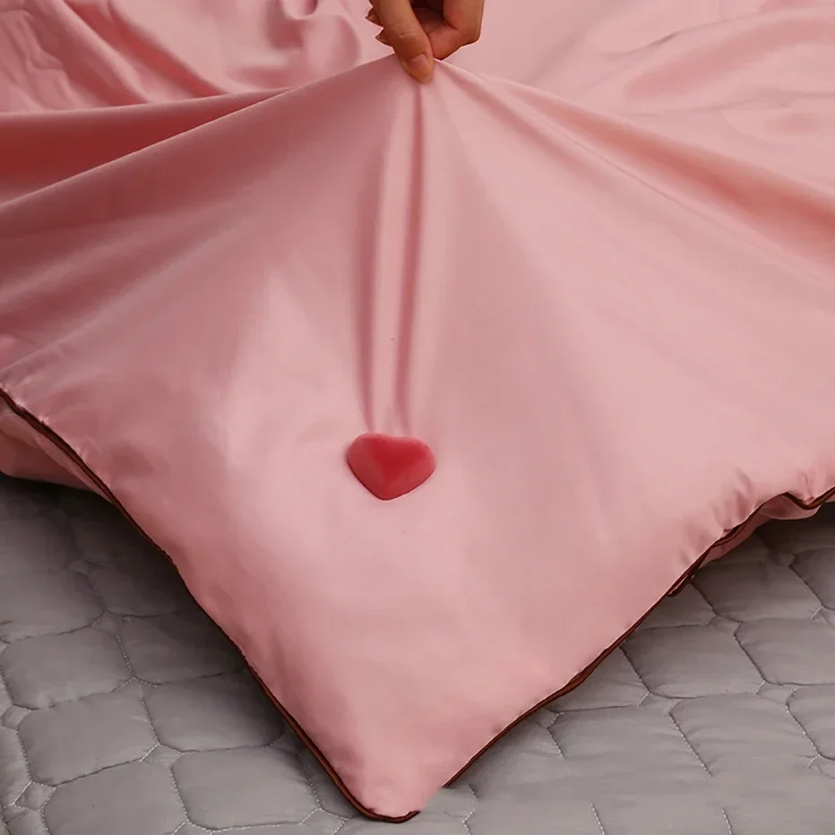 Soft Quilt Holder Set Pink Heart Rose Round Shape Duvet Clips Anti-Slid Blanket Comforter Fixer with Short Long Silicone Needles
