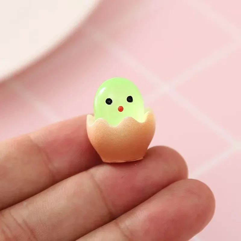 5-20PCS Luminous Resin Eggs Miniatures Birth Egg Glow At Night Fairy Garden DIY Accessories Mini Figurines Desk Decoration Toys, resin toy accessories