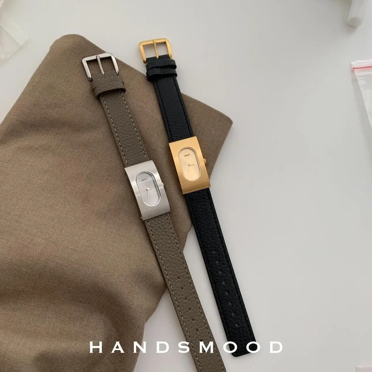 ساعة كوارتز نسائية بقرص مستطيل ، حزام بقر ، مجوهرا...