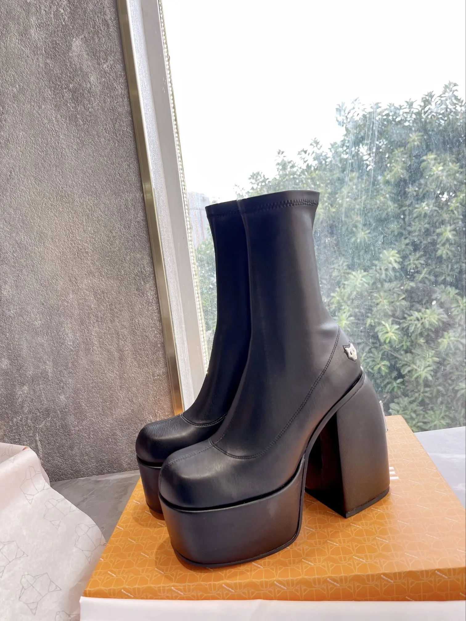 Wolfe-Botas de azúcar para mujer, zapatos de plataforma con logotipo negro, Vipol 9992309031636