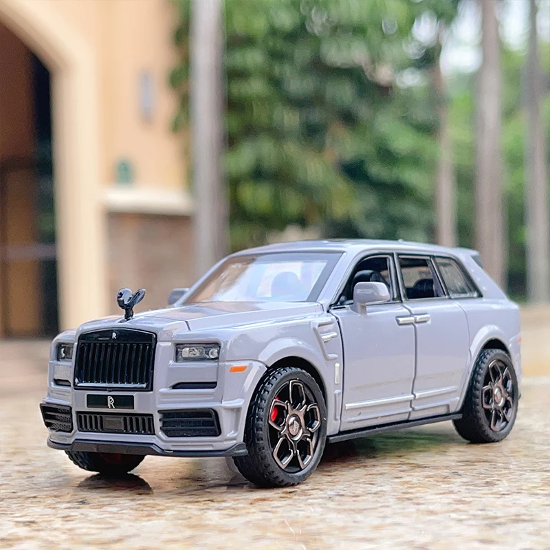 1:36 Rolls Royce Cullinan Alloy Car Model Simulazione Diecast Metal Toy Vehicles Model Sound And Light Collection Regalo Per Bambini