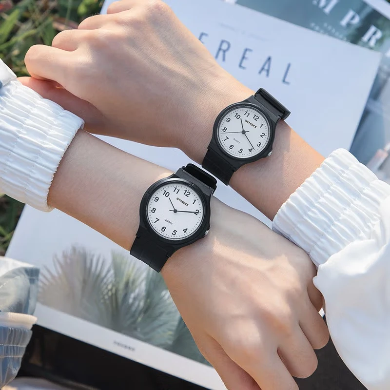 SYNOKE Men Women Analog Watch with Black Resin Band 2