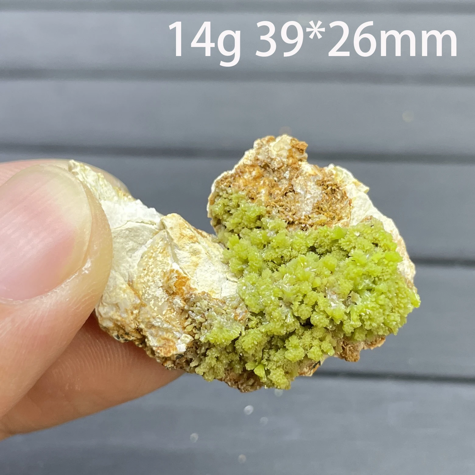 Natural Raw Stone Pyromorphite Mineral Specimen Quartz Crystal Rock Healing Home Decoration Gift 3