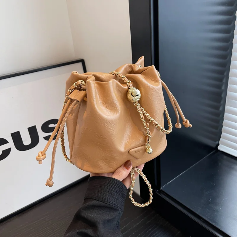 Newest High End Ladies Crossbody Bag 2024 Trendy PU Leather Drawstring Bucket Bag Luxury Handbags For Women
