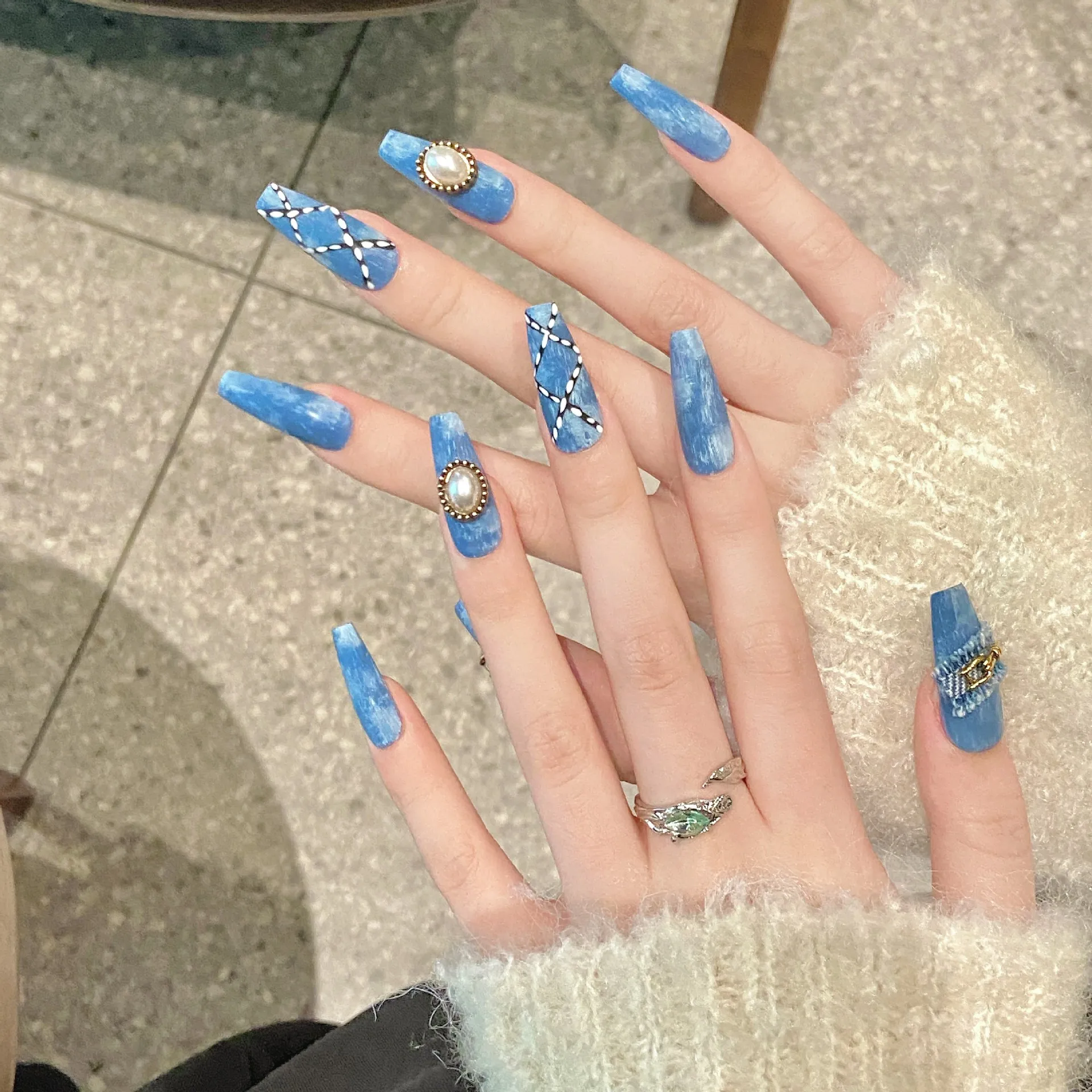 10pcs 데님 스타일 데님 패브릭 수제 프레스 손톱 유럽 미국 스타일 가짜 손톱 전체 커버 웨어러블 거짓 손톱