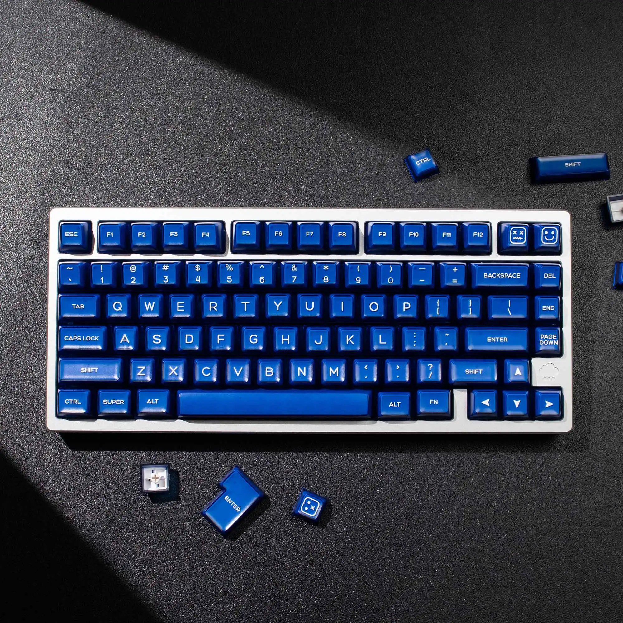 142 keys Double Shot Keycaps Klein Blue Translucent Keycaps SA